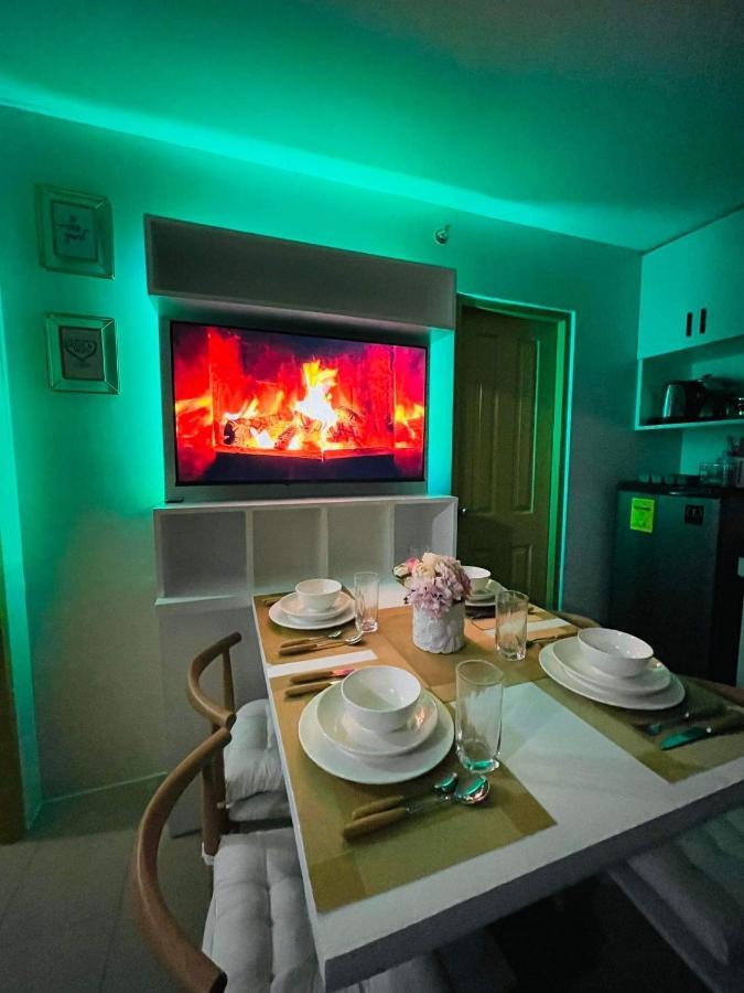 Lovely 2 Bedroom Condo Unit 일로일로 외부 사진