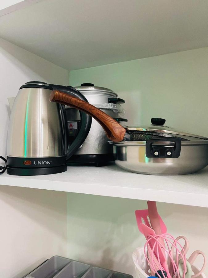 Lovely 2 Bedroom Condo Unit 일로일로 외부 사진