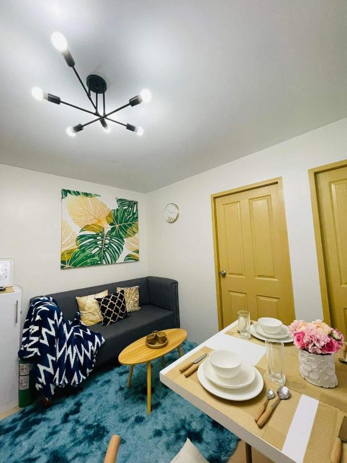 Lovely 2 Bedroom Condo Unit 일로일로 외부 사진