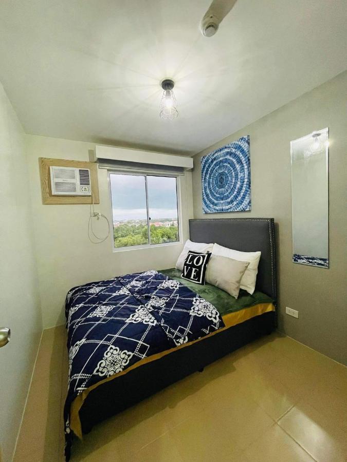 Lovely 2 Bedroom Condo Unit 일로일로 외부 사진