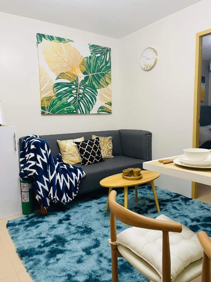 Lovely 2 Bedroom Condo Unit 일로일로 외부 사진