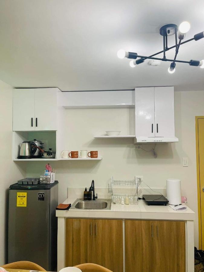 Lovely 2 Bedroom Condo Unit 일로일로 외부 사진